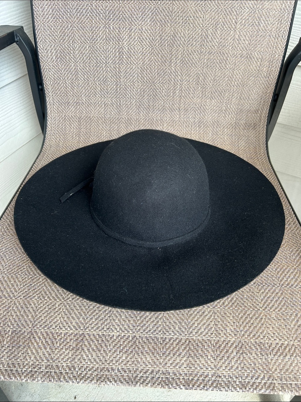 D&Y Black Wide-Brim Felt 100% Wool Floppy Hat for Women. Black ribbon. OSFA